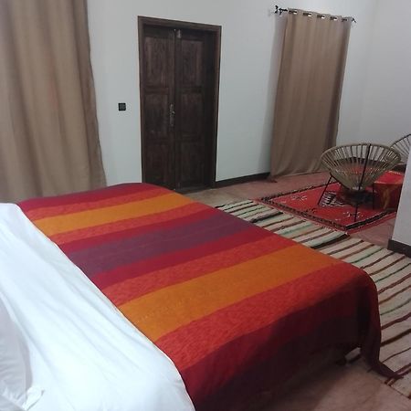 Ostello Kasbah Dar Bahnini Skoura Esterno foto