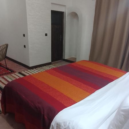 Ostello Kasbah Dar Bahnini Skoura Esterno foto