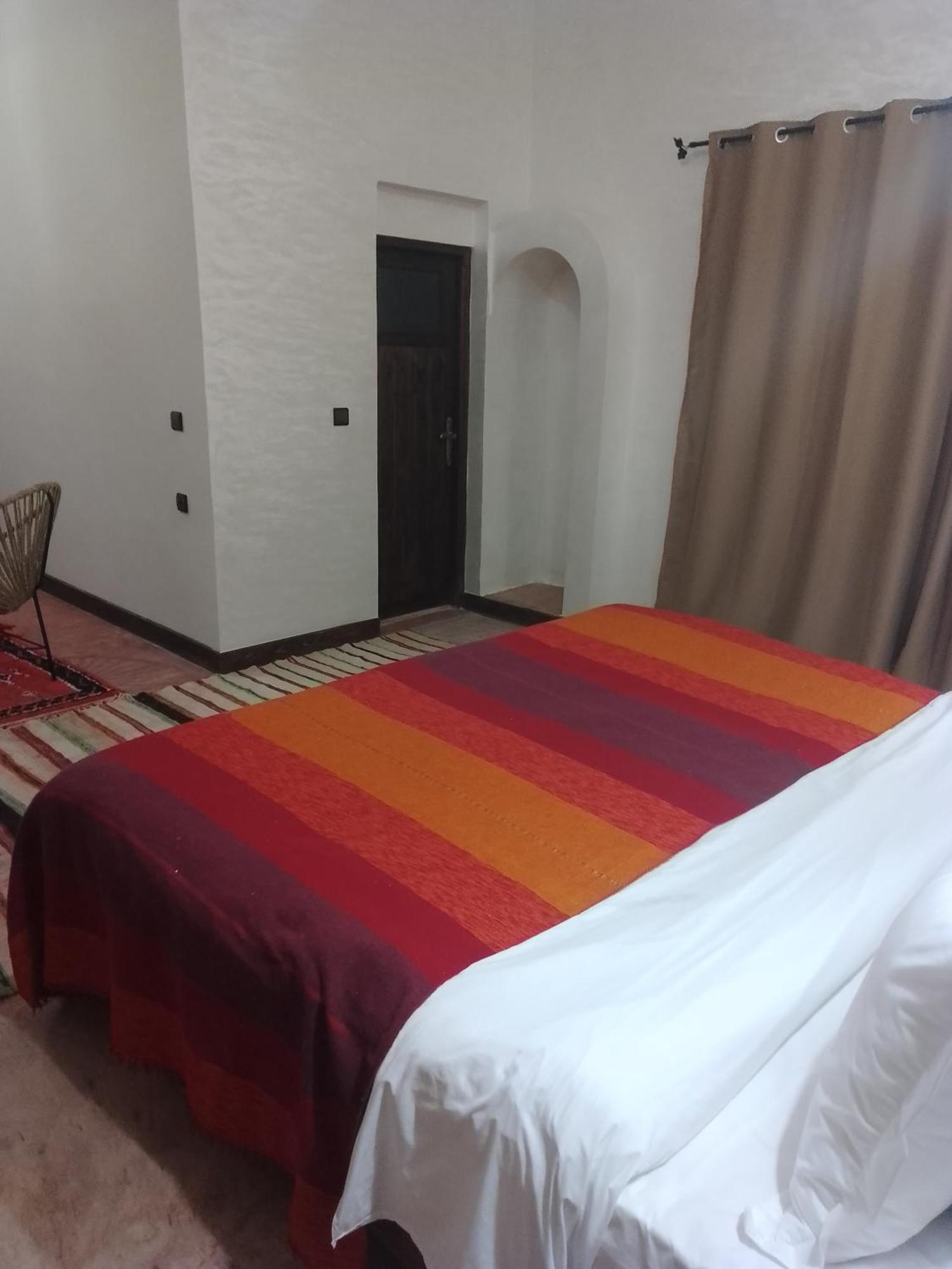 Ostello Kasbah Dar Bahnini Skoura Esterno foto