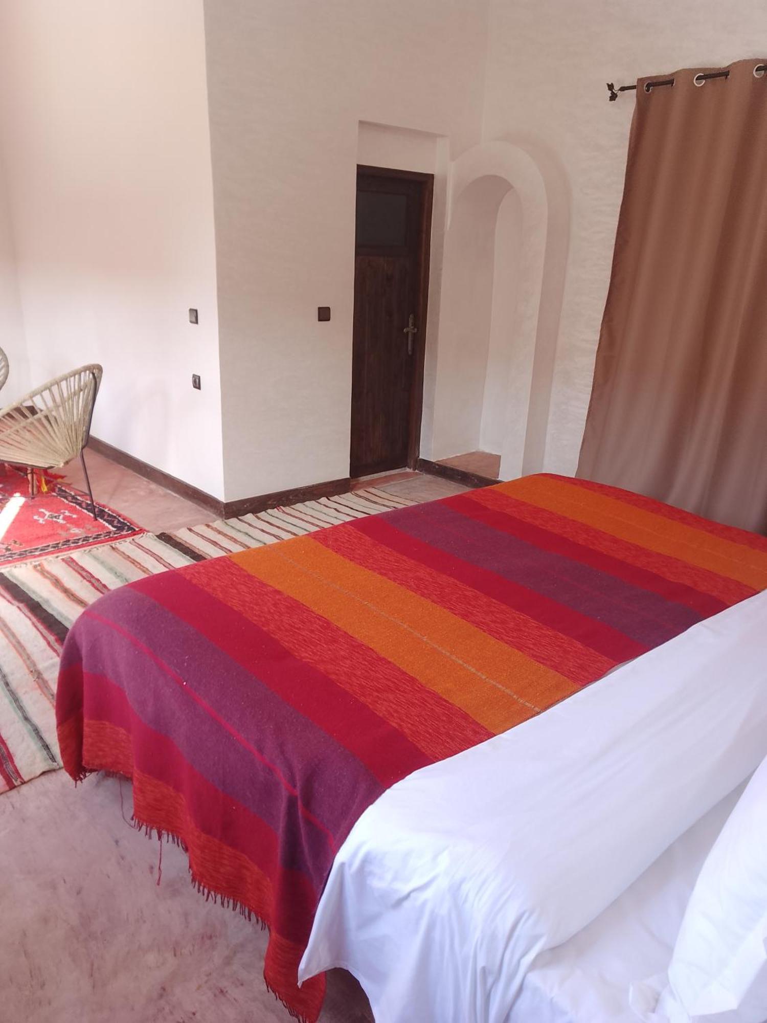 Ostello Kasbah Dar Bahnini Skoura Esterno foto