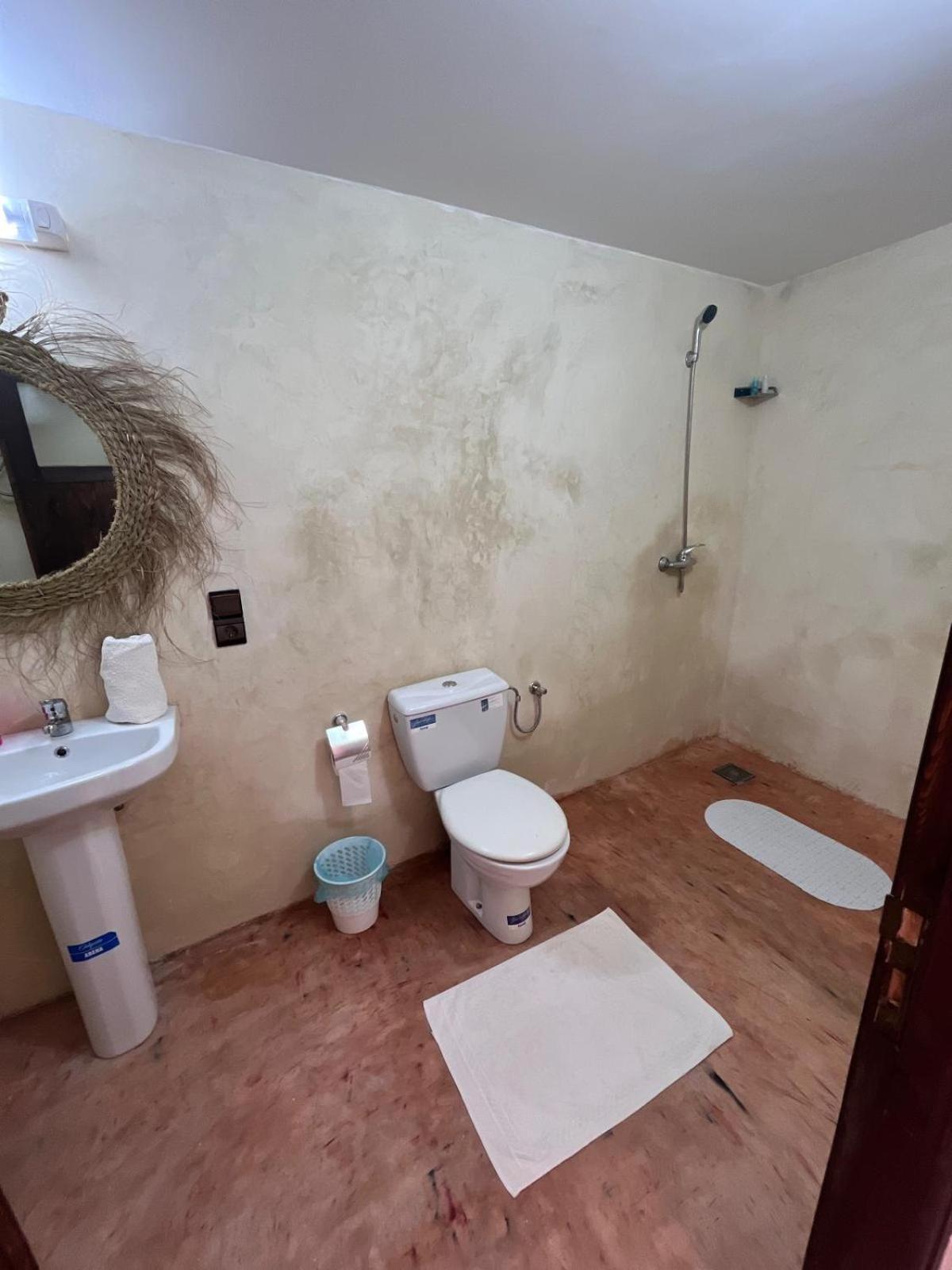 Ostello Kasbah Dar Bahnini Skoura Esterno foto